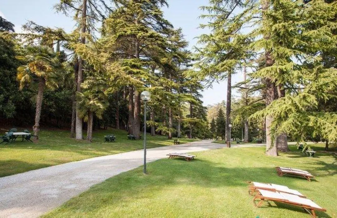 Parco Termale Di Villa Dei Cedri-1